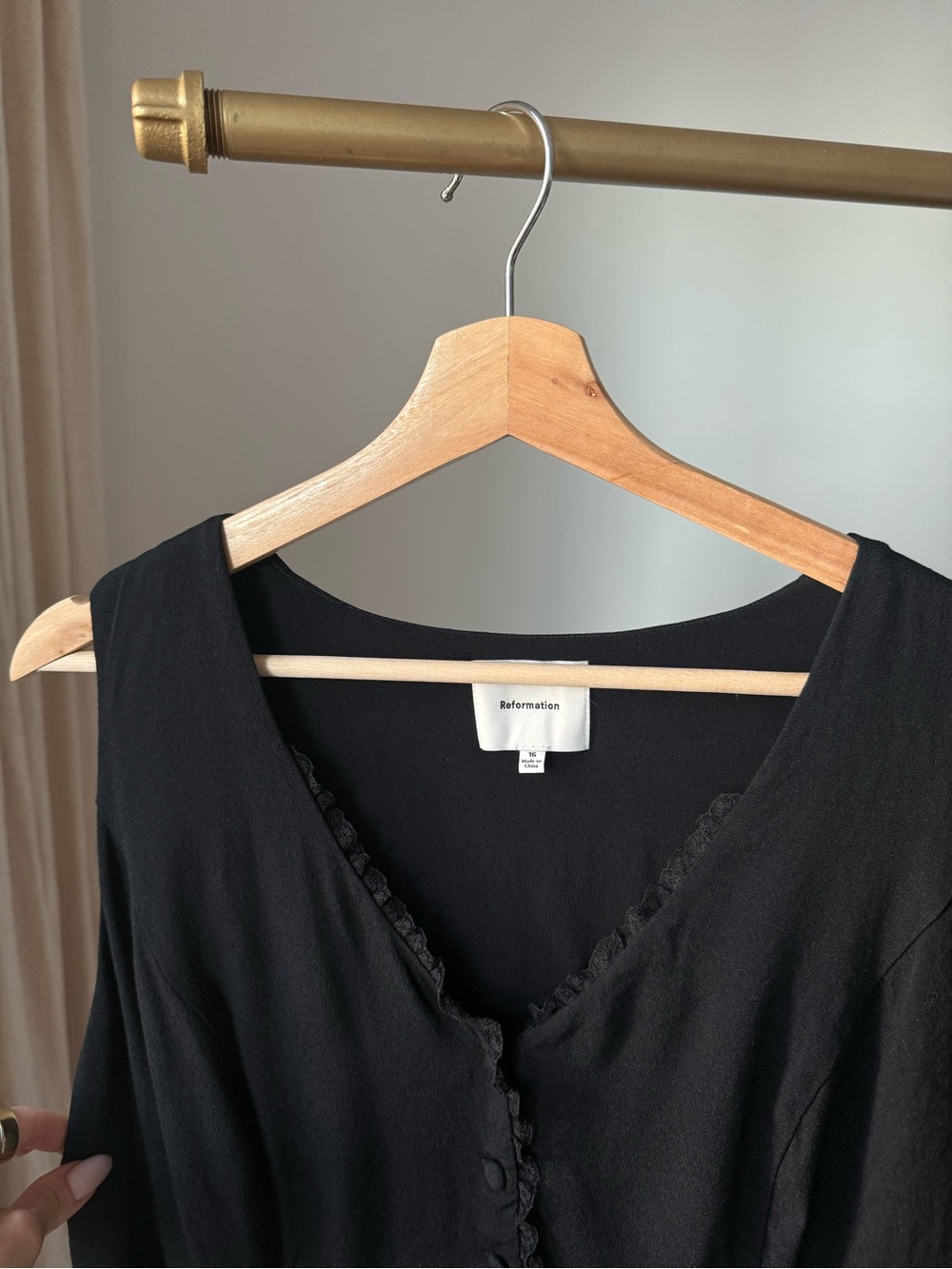 Reformation Skylar Lace Top Black Noir 16 - Picture 7 of 14